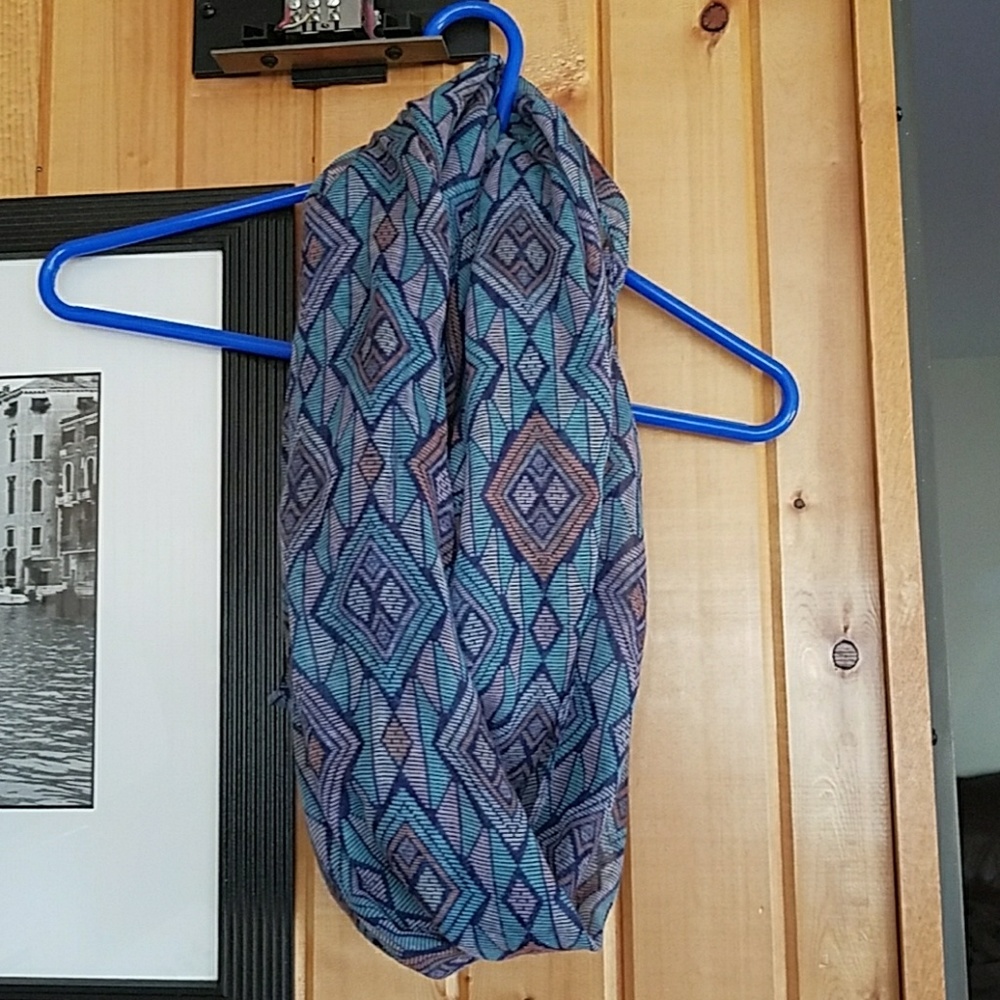 Printed soft scarf